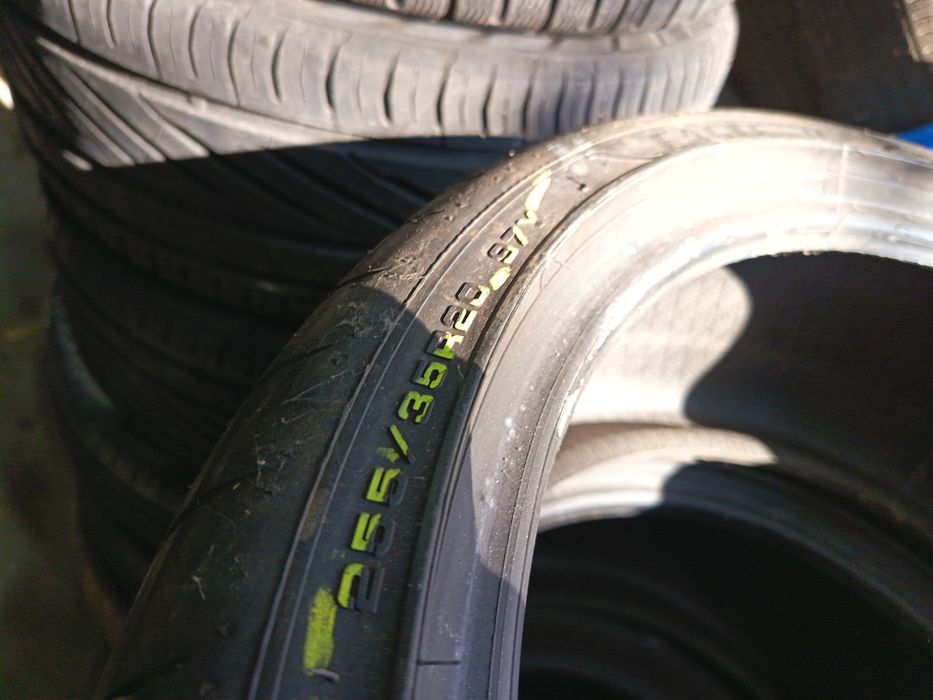 Anvelope vara 255 35 20 Goodyear 2017 5mm