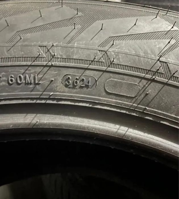 Продам шины.  225/60/18 шины 4шт