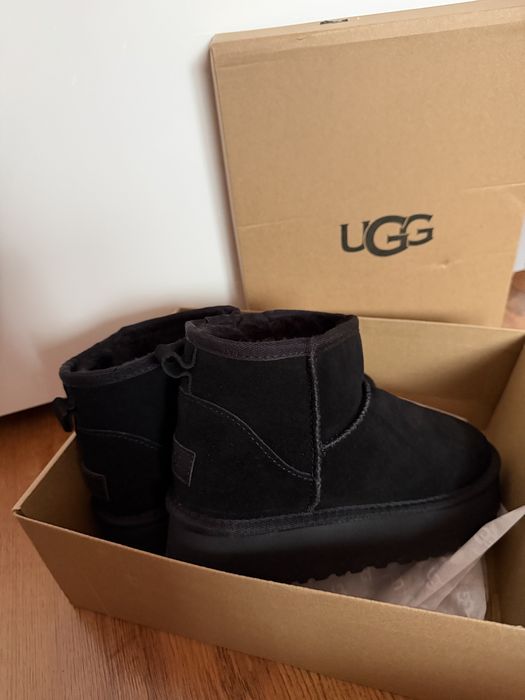 ugg mini negre 39