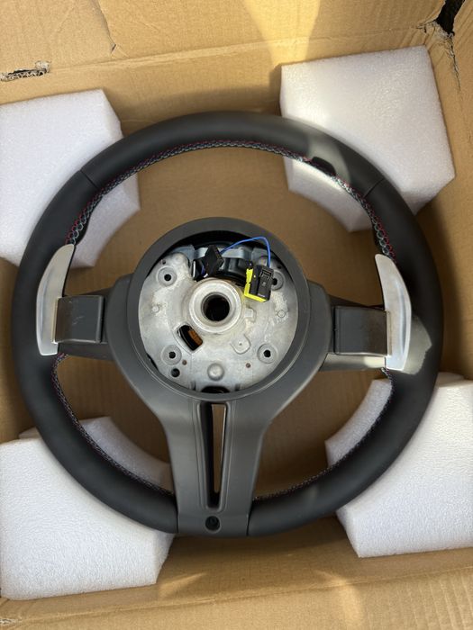 Руль м3 75.000 тг с подогревом