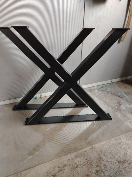 Picioare metalice pentru masă