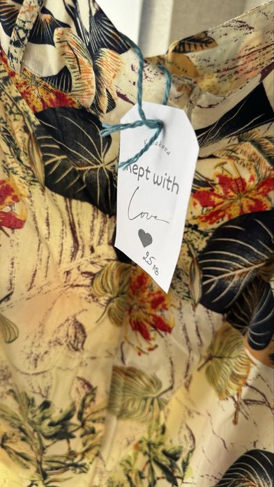 Елетантна дълга пола, лека и ефирна, безкрайно удобна.