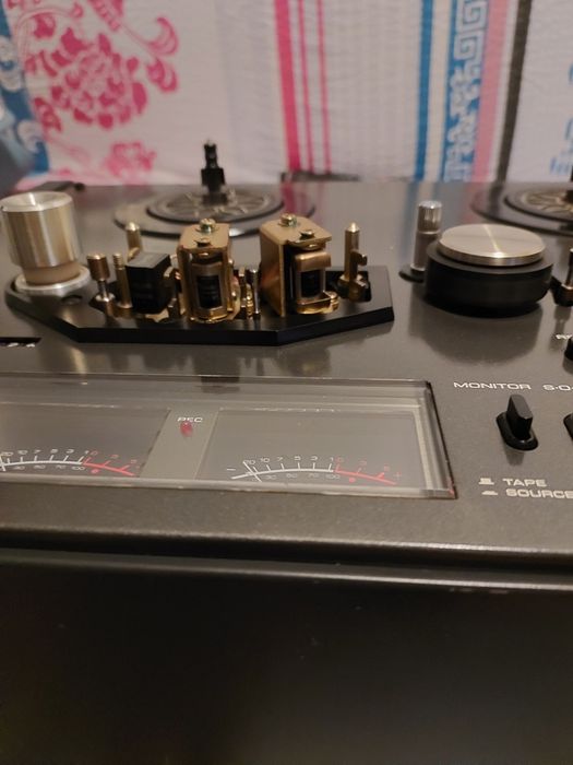 Magnetofon AKAI 4000D