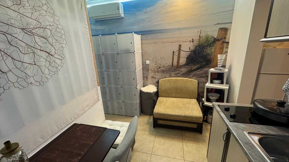 Едностаен апартамент на втора линия над яхтеното пристанище