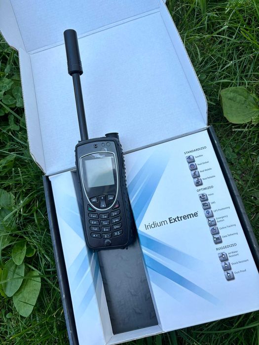 Спутниковый телефон Iridium 9575 Extreme