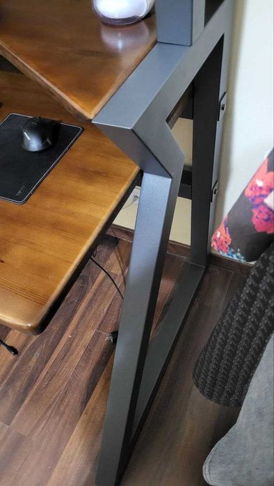 Компьютерный стол металл и дерево