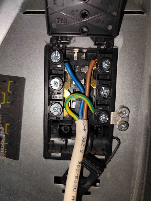 Печка Beko FSM67320GAS
