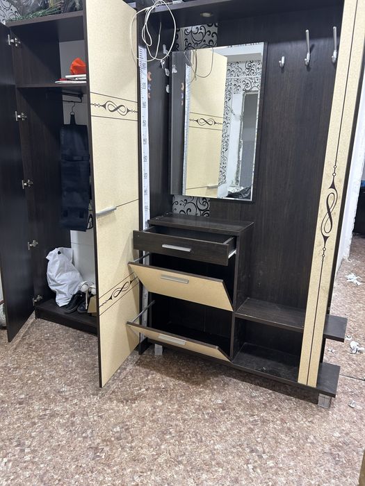 Продам прихожку в отличном состаяний