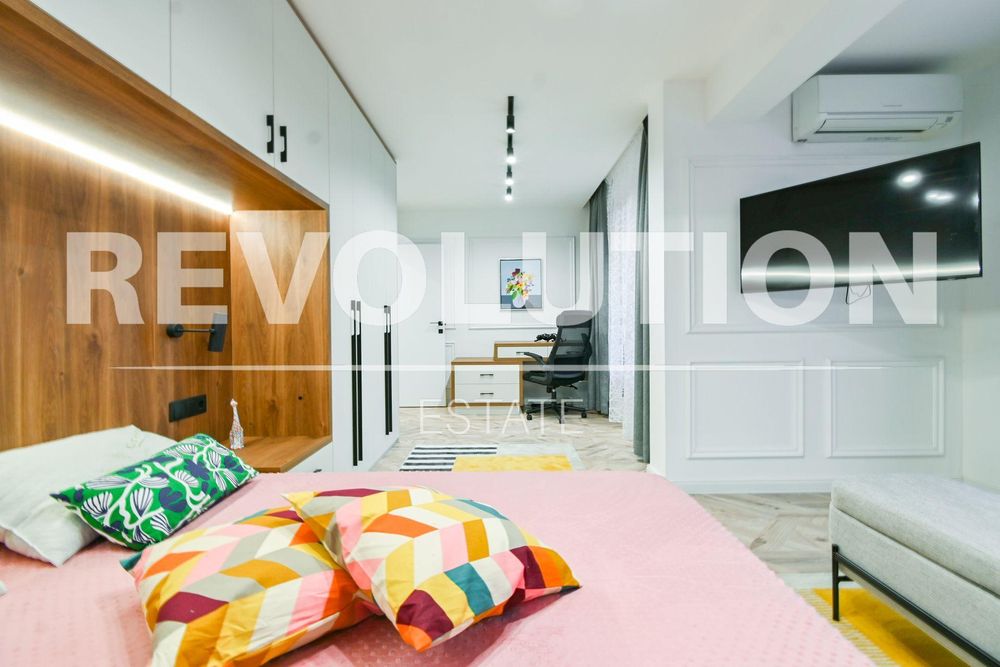 Дава се под наем Тристаен апартамент в София, Зона Б-18 - 120 кв.м за 1300 € - Снимка #9