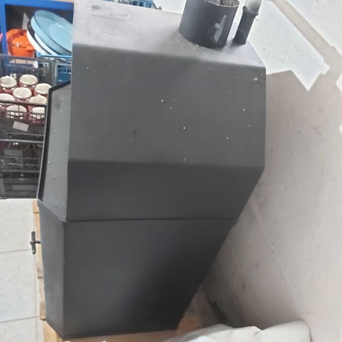 Камина за твърдо гориво