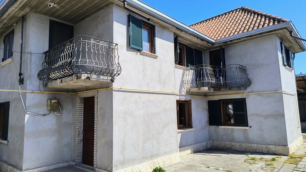 Casă de vânzare în Mun. Târgoviște