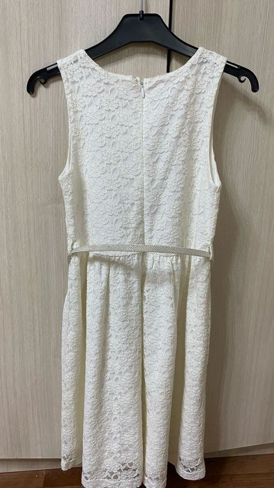 Платье детское продам