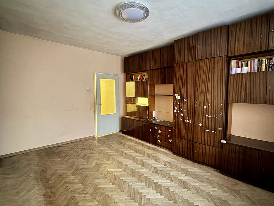 Двустаен Тухлен Апартамент , гр. Търговище кв. Запад 1