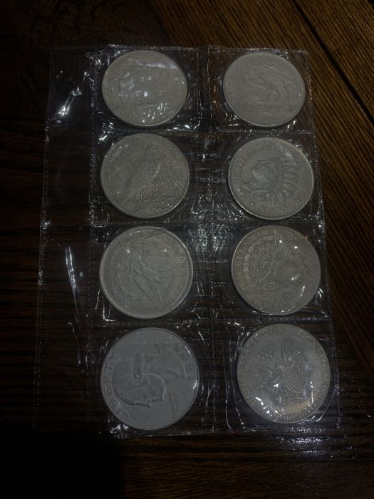 Лот от 8 броя американски монети / реплики (US Dollars) в защитно джобче