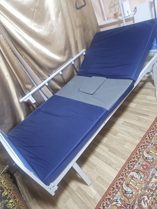 Кровать медицинский