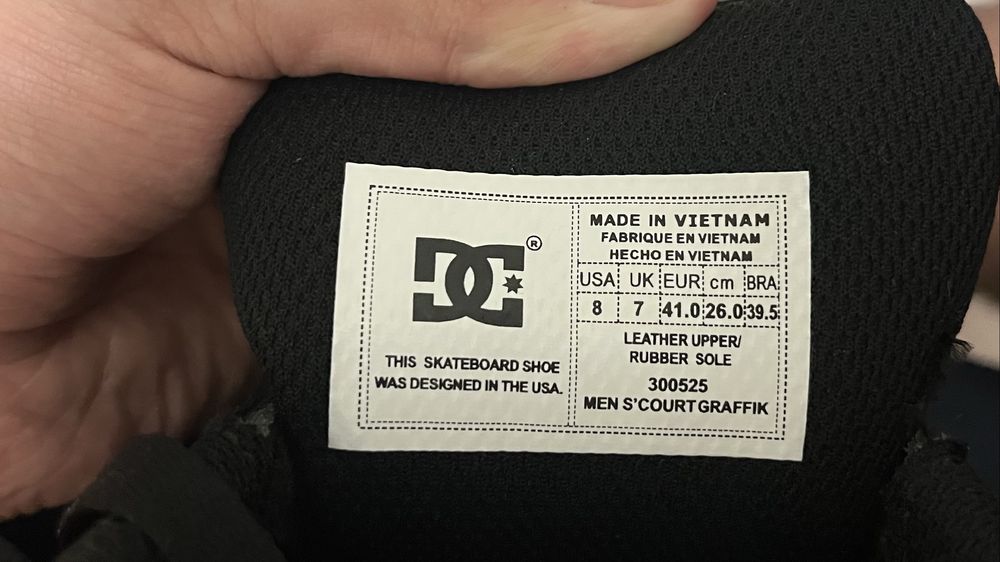 41.р DC Court Graffik Black Pink Sabbath