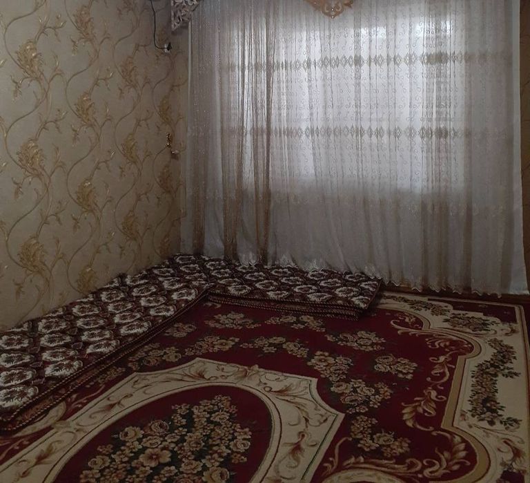 Аренда  2.хонали 2.этаж метро тинчлик оилага берилади