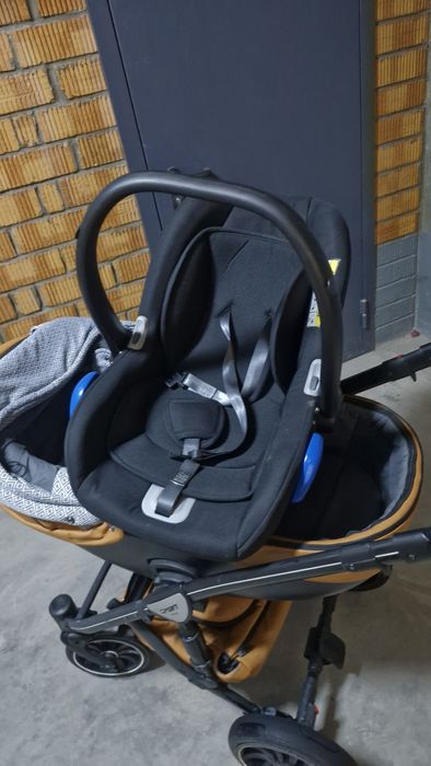 Продам коляску Anex 3в1