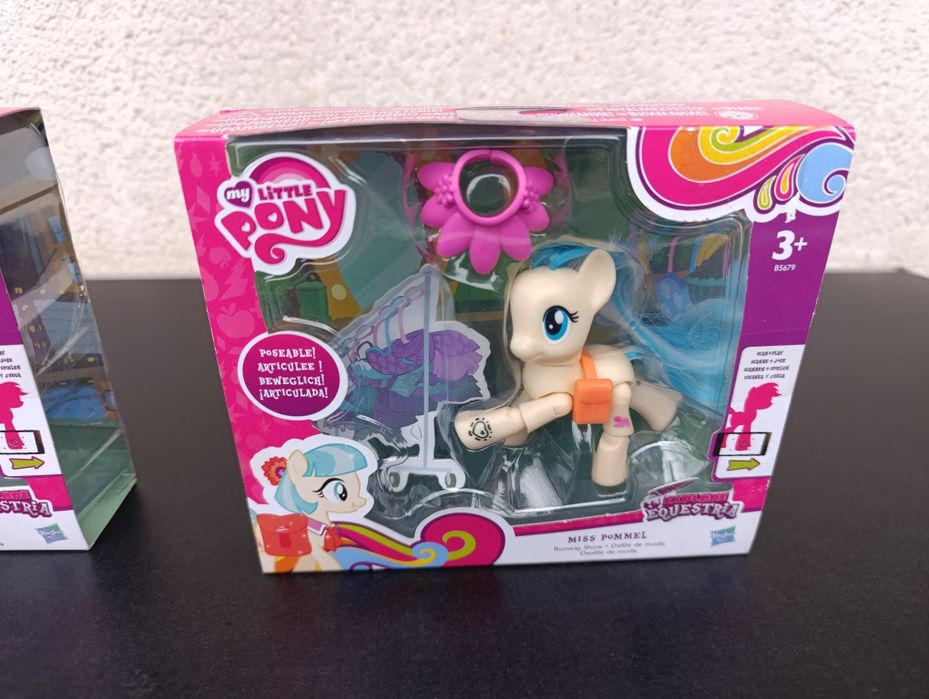 figurina my little poney set accesorii miss pommel  rainbow dash
