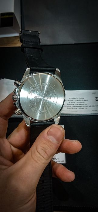 Продавам Casio Edifice EFV 620D