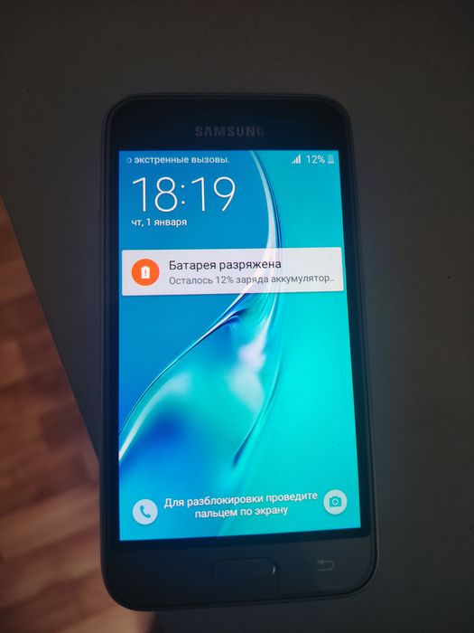Samsung galaxy J1 6