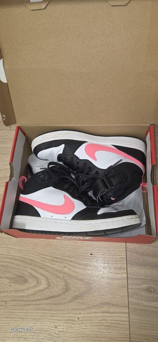 Nike страхотни кецове