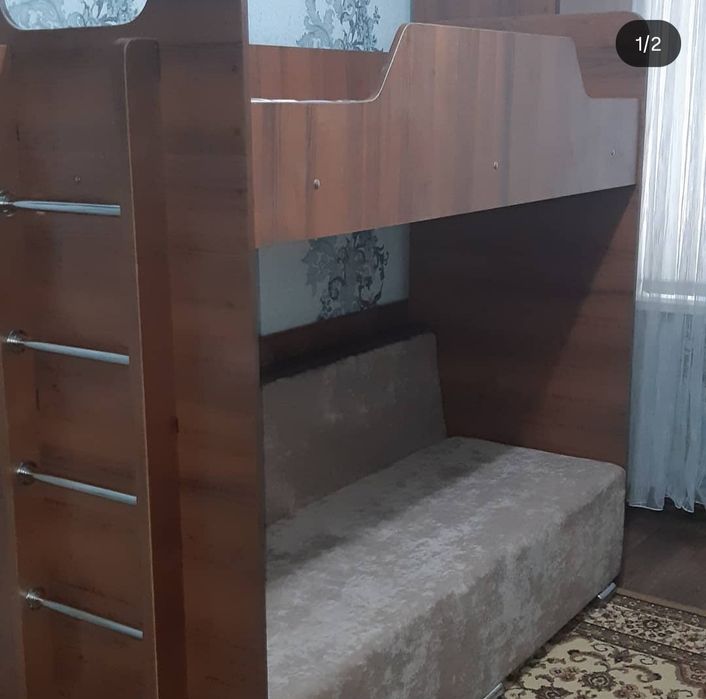 Продается двухярустная кровать с шифонером