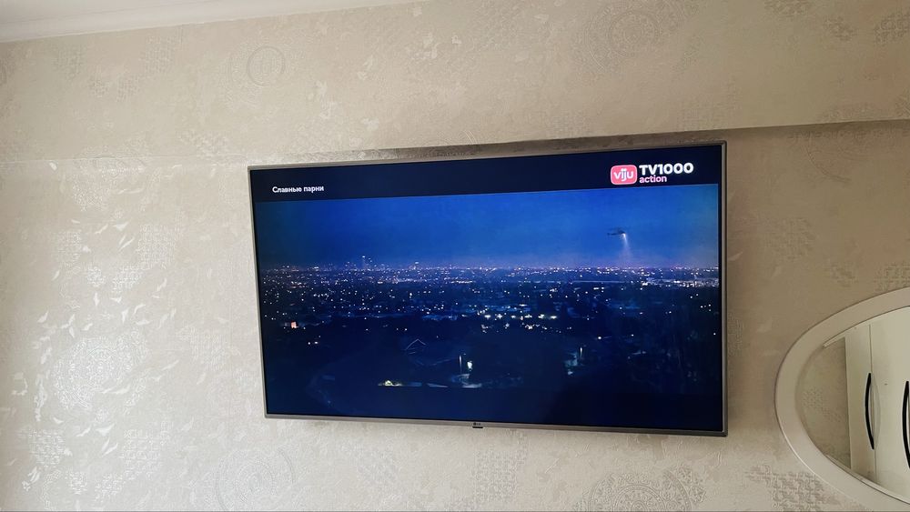 Продам телевизор smart TV (wfi) YouTube оригинал