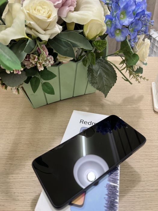 Продам редми 12 на 256гб