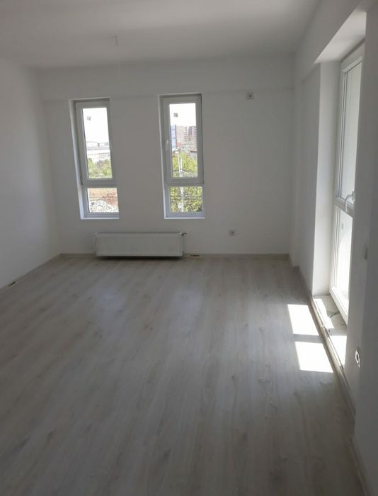 Apartament 2 camere mobilat complet – balcon închis – etaj 2/5 cu lift