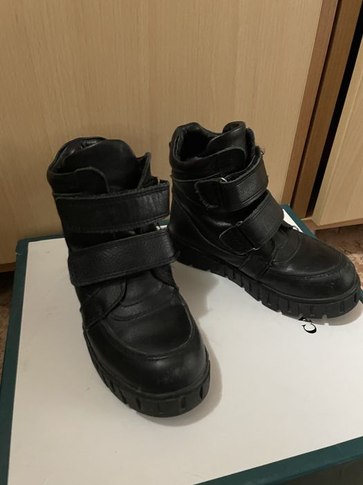 Продам кожаную обувь для девочки