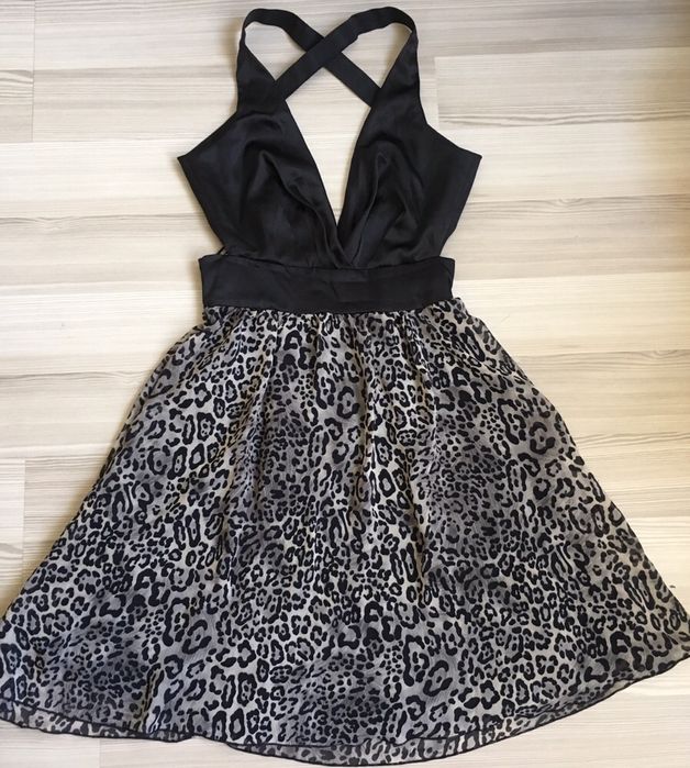 Rochita River Island mar. S superba noua cu eticheta