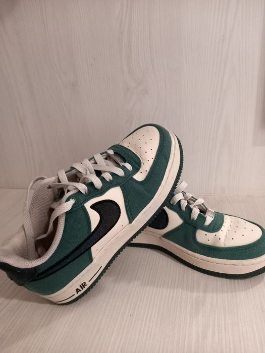 NIKE Air Force 1 LV8 3