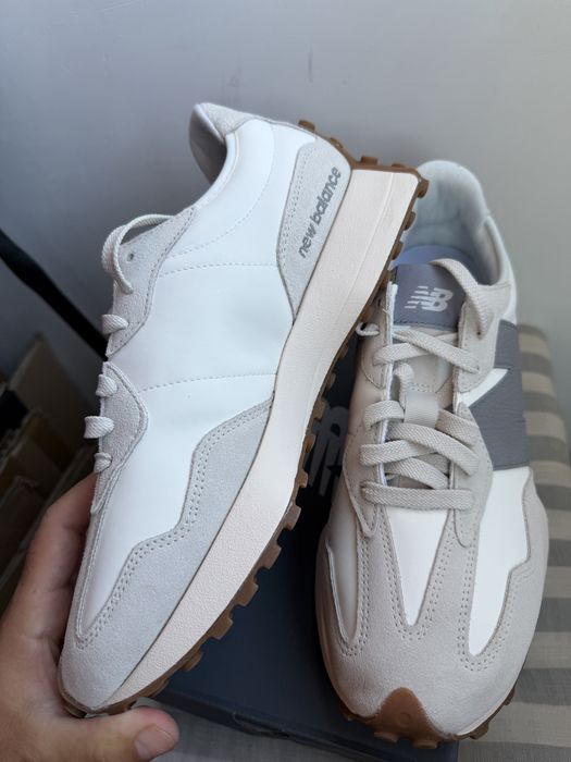 New Balance 327 alb cu logo N gri piele 100% marimea 43 noi originali
