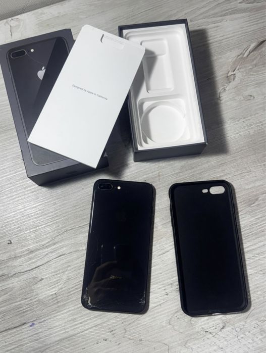 Продаю Iphone 8 plus 64гб черный