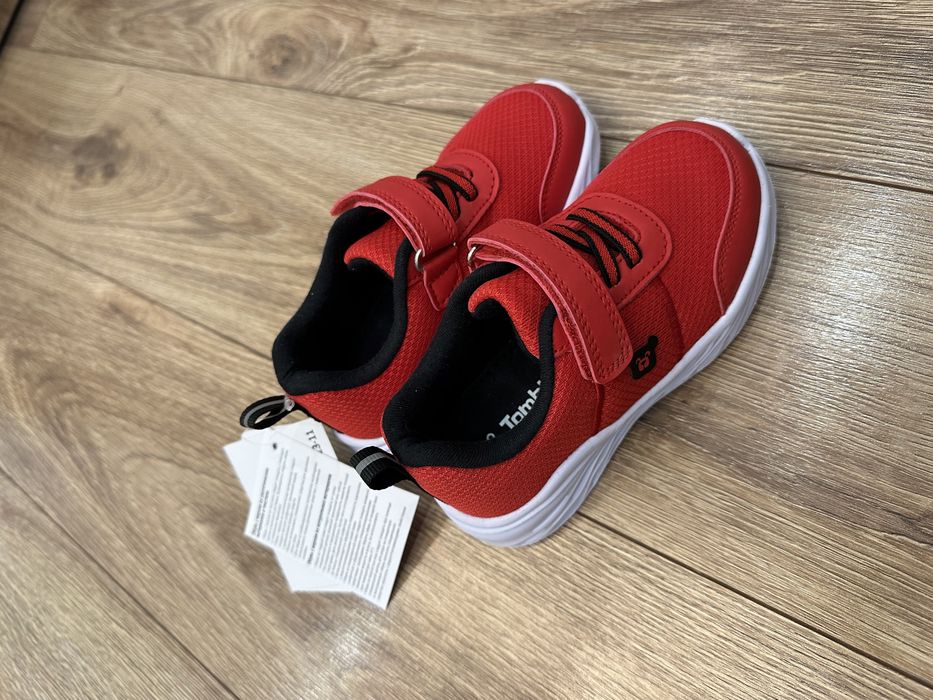 Детские кроссовки