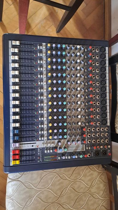 Mixer Soundcraft