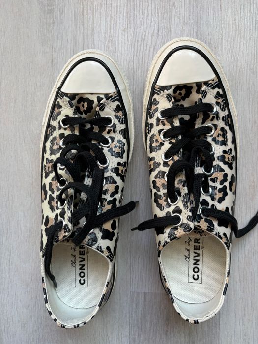 Чисто нови кецове Converse