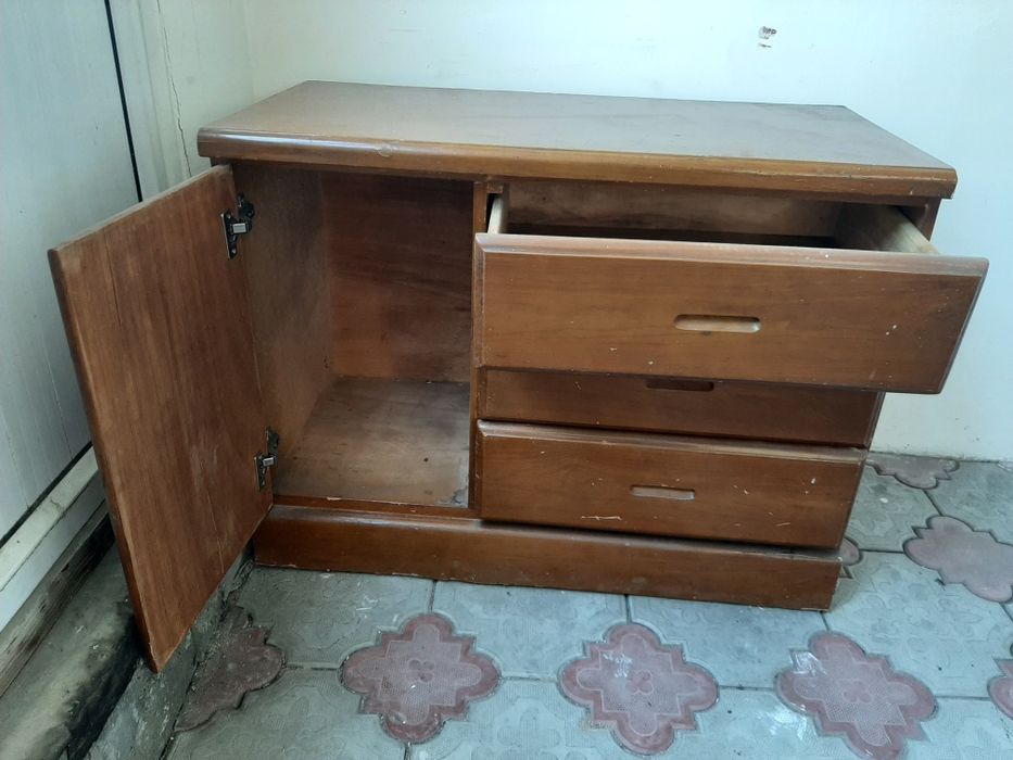 Комод раритетный продам