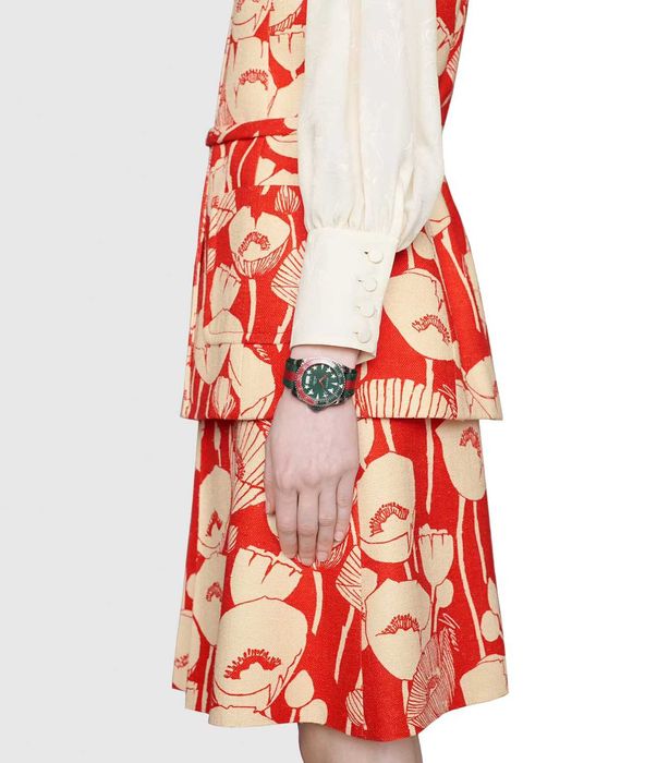 Часовник Gucci Dive 40mm