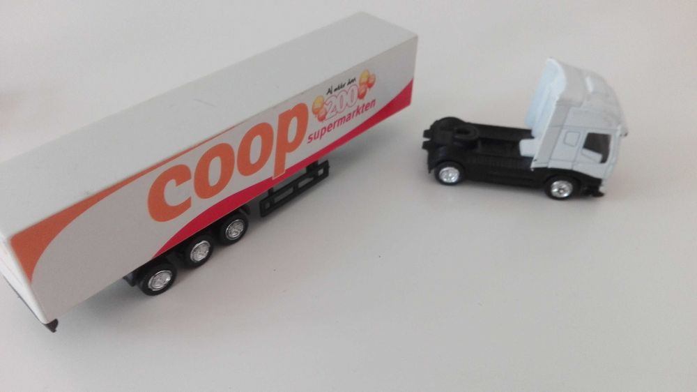 Джип голям Dickie, стара количка от соц време и 2 бр. малки камиончета