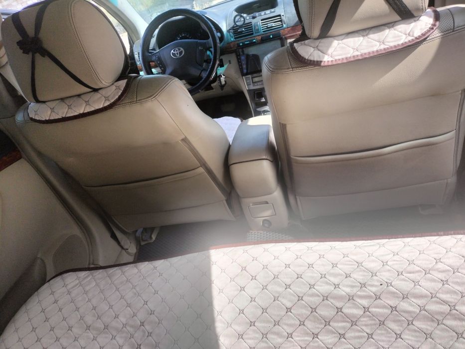 Продаётся toyota avensis