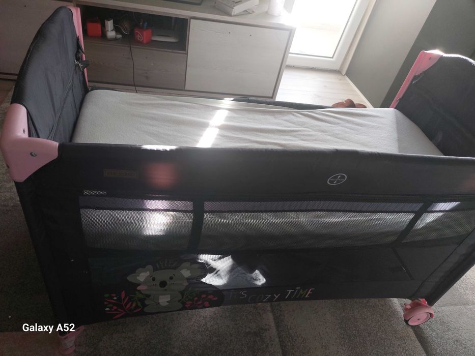 Кошара със смъкваща се преграда на 2 нива