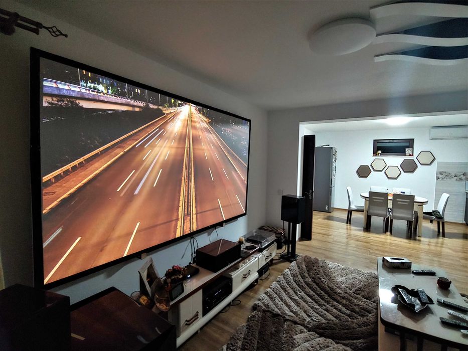 Pânză magnetică - ecran proiecție home cinema 4K Reflectrol & ALR-UST