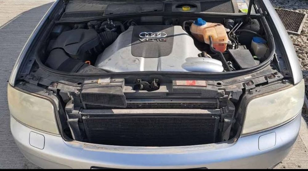Dezmembrez audi a6 2.5tdi mașină completa
