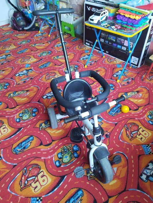 Продам детский велосипед прогулочный