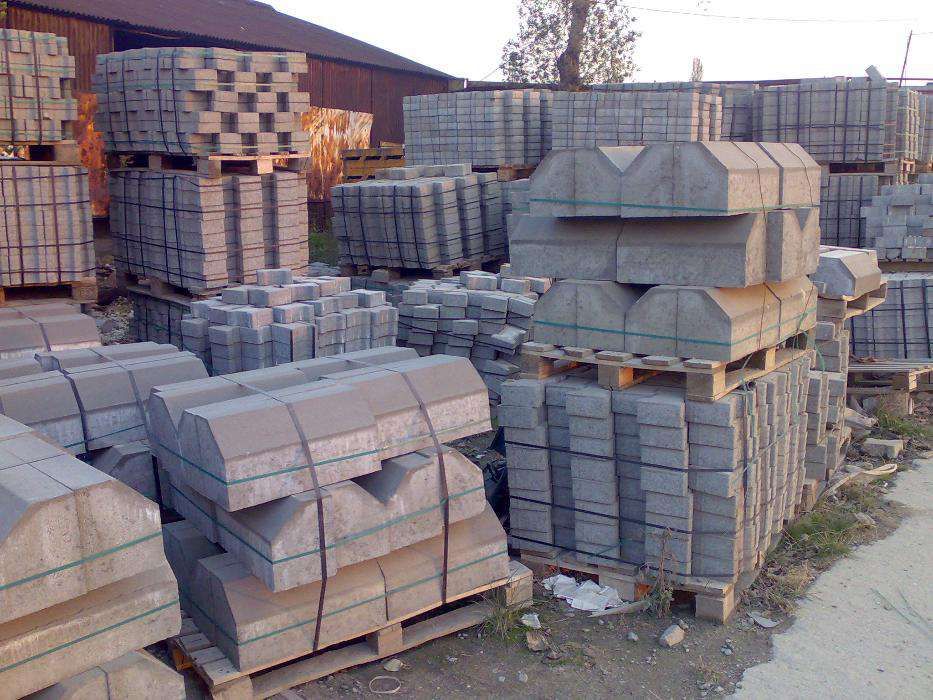 Utilaj vibropresa sau/si matrite orice prefabricate