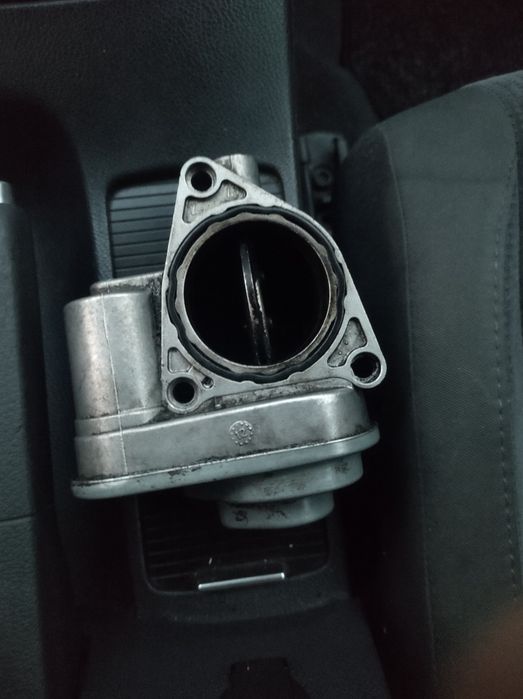 Vând  o piesa in stare buna