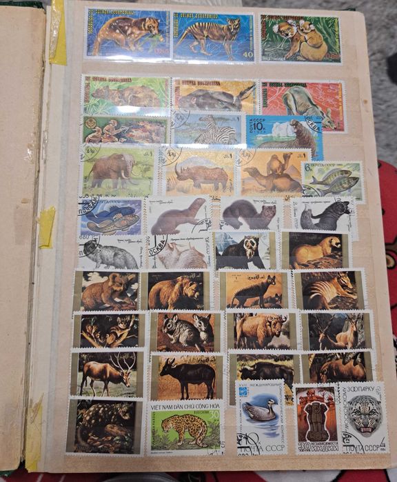 Продавам пощенски марки