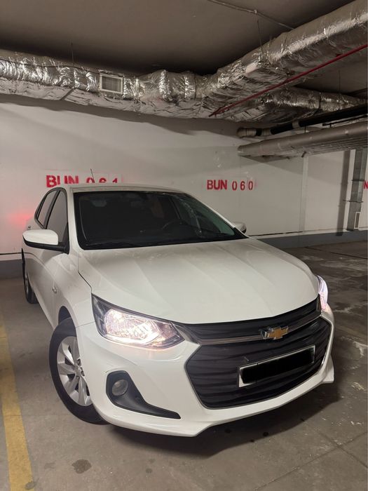 Chevrolet Onix LTZ 2023 Белый